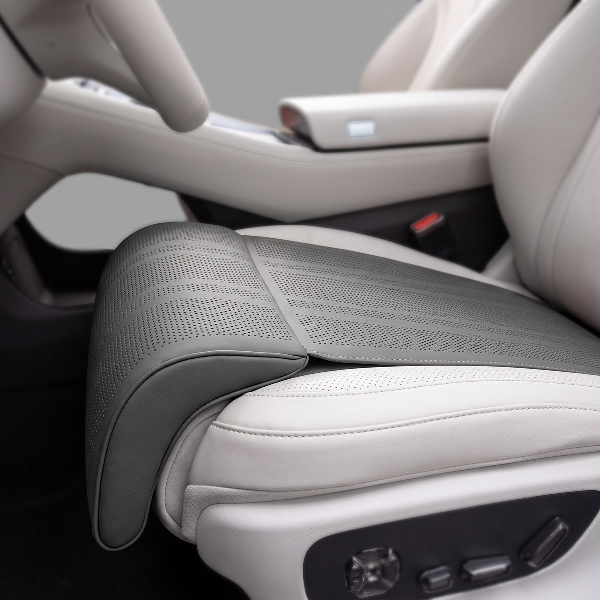 Car Seat Extension Cushion With Thigh Support (17 in)